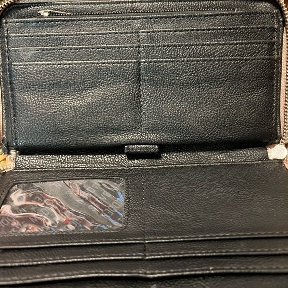 Steve Madden Wristlet  Pink - Picture 6 of 7